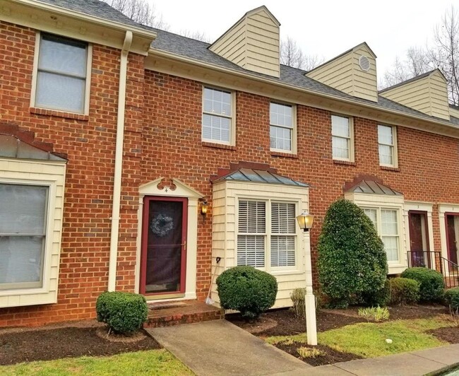 3 Bedroom Townhome- 5 minutes from LU - 3 Bedroom Townhome- 5 minutes from LU