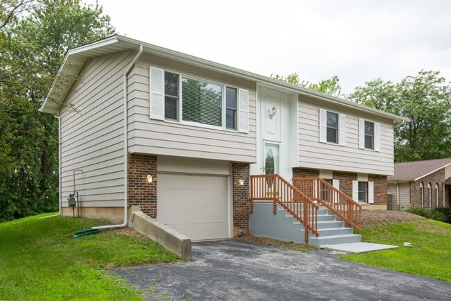 Building Photo - 22463 Imperial Dr