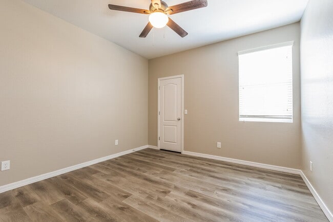 Photo - 4138 E Pony Ln