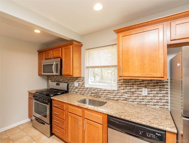 Photo - 797 Forest Glen Rd
