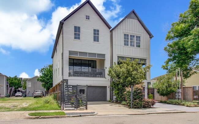 Photo - 1512 Stuart St