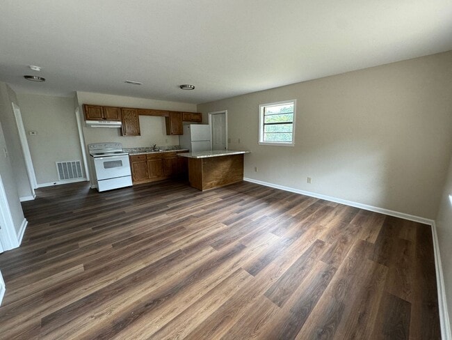 Photo - Wadsworth Apartments Unit 100 Apartment A