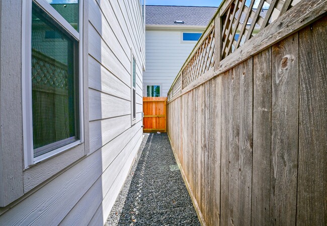 Photo - 4619 Maxie St