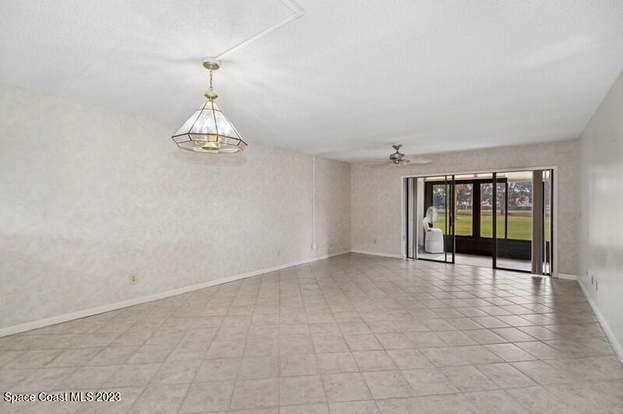 Photo - 2275 Golf Isle Dr