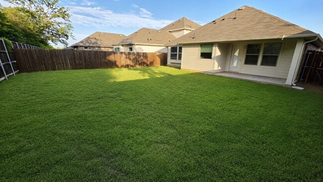 Photo - 547 Concho St