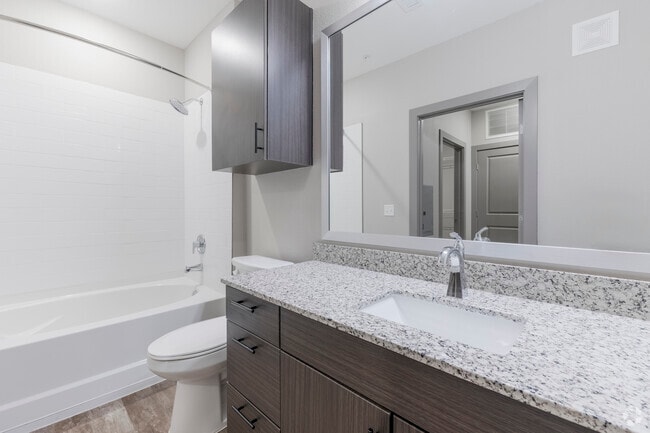 Studio - 455SF - Bathroom