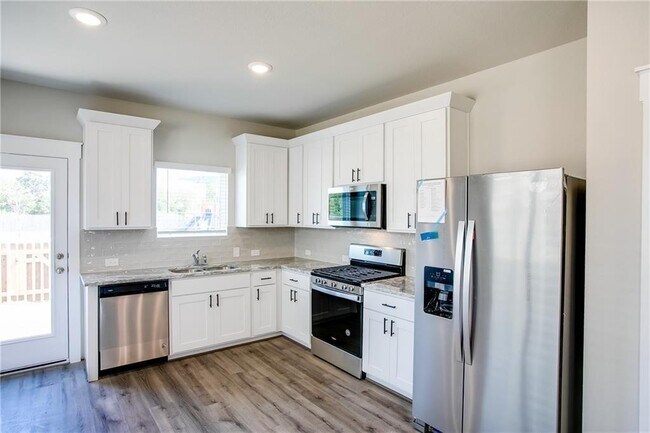 Photo - 502 Fiery Skipper Dr