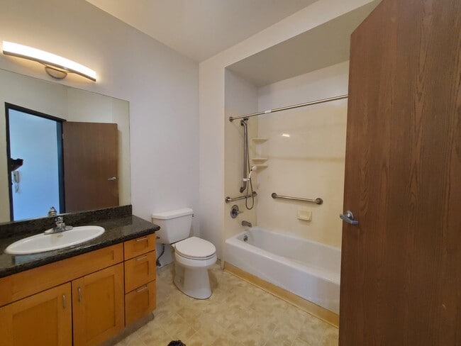 805 Rutland-