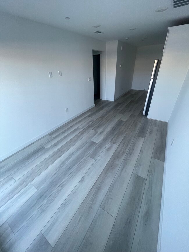 Photo - 9215 Sky Pointe Dr Unit 9215