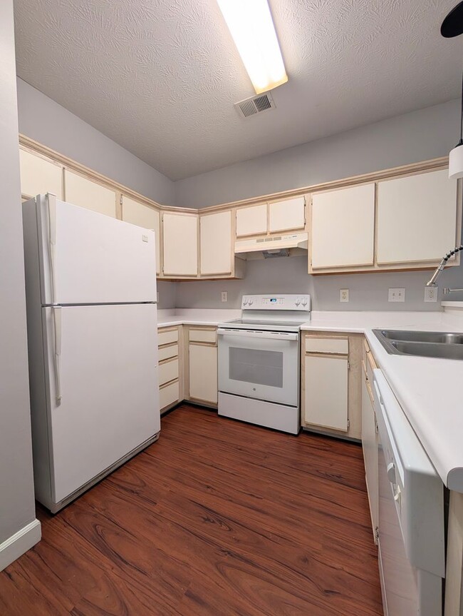 Photo - Ground Floor River Oaks Condo - Long Term Rental in Myrtle Beach, SC