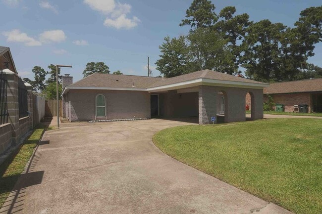 Photo - 6703 Winfield Rd