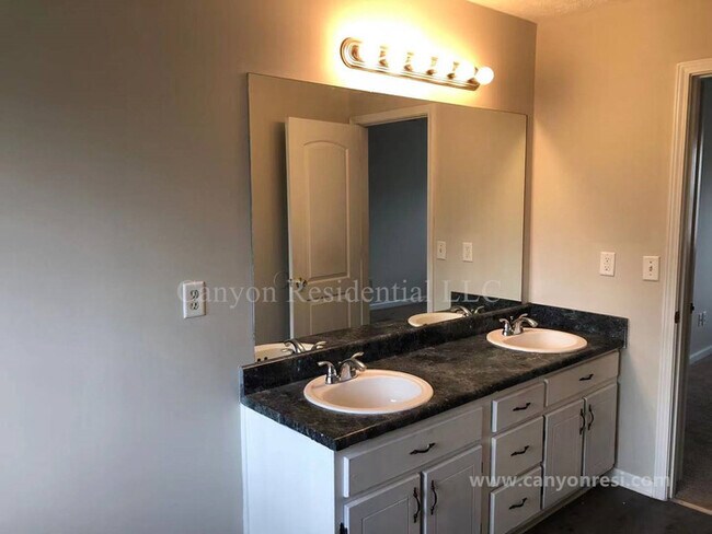 Photo - 4543 Latchwood Dr