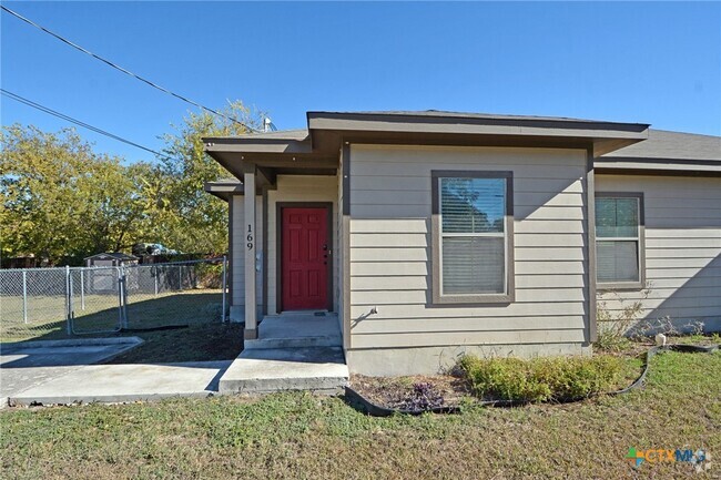 Building Photo - 169 Rosedale Ave Rental