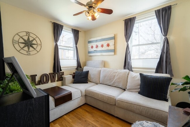 Photo - 328 Beacon St Unit 1F