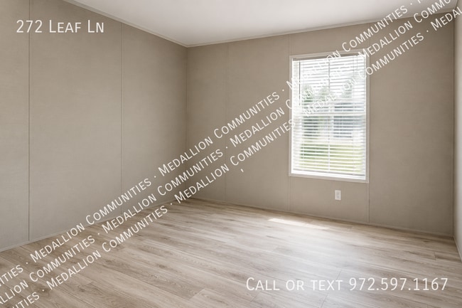 Building Photo - 272 Leaf Ln