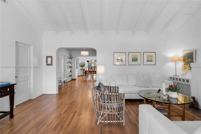 Photo - 4072 Park Ave