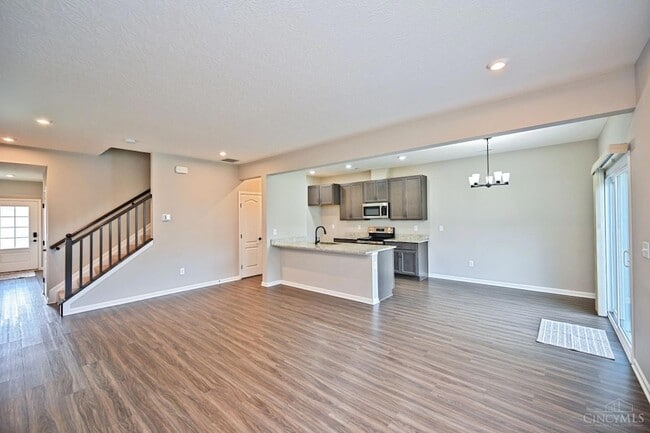 1538 Summerview Ln