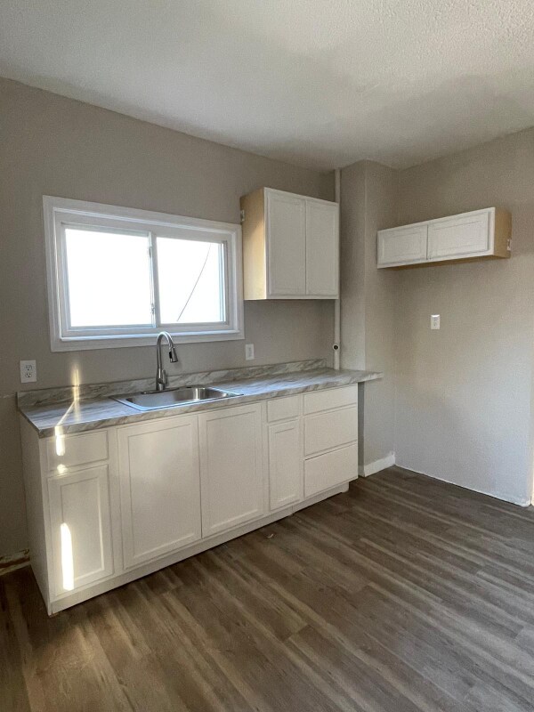 Photo - 1010 Snyder Ave