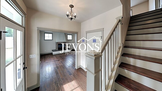 Photo - Spacious home with fully equipped kitchen and 2-car garage near Stewart Park