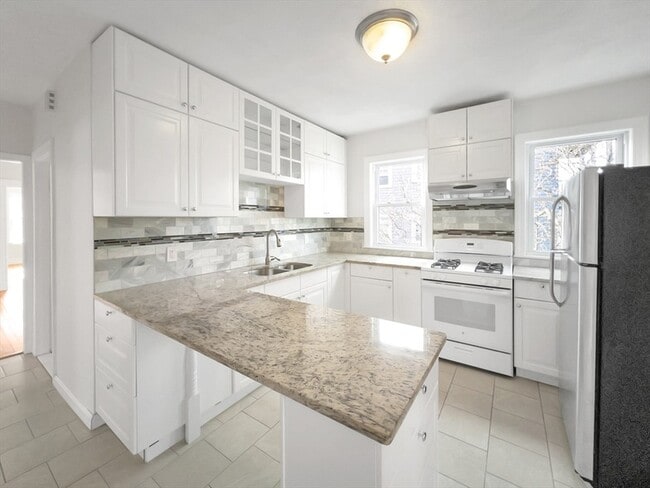 Building Photo - 24 Montvale St Unit 2 Rental