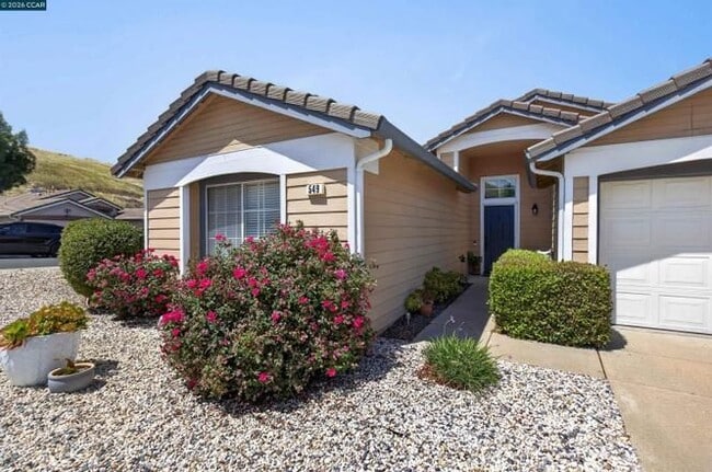 Building Photo - 549 Burdick Dr
