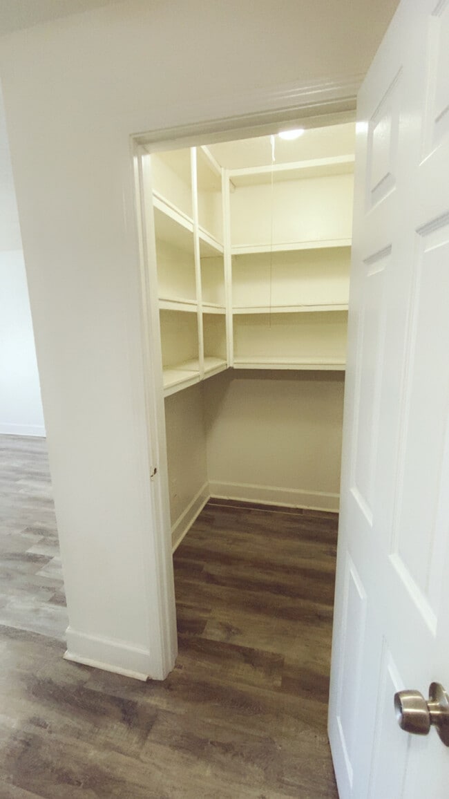 Photo - Parkway Place Apartments