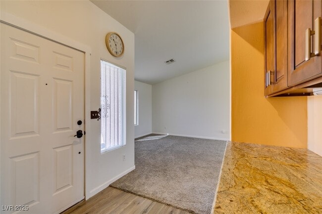 Building Photo - 420 Aloha Dr