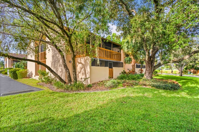 3075 Willow Green Dr