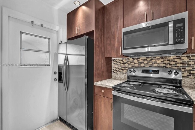 Photo - 5790 Stirling Rd Unit 304