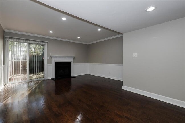 Photo - 3837 Moran Way