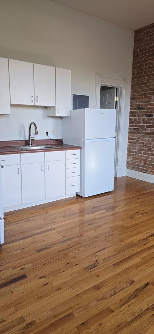 Photo - Charming Historic Studio in the Heart of Downtown Hotchkiss Unidad Apt 4