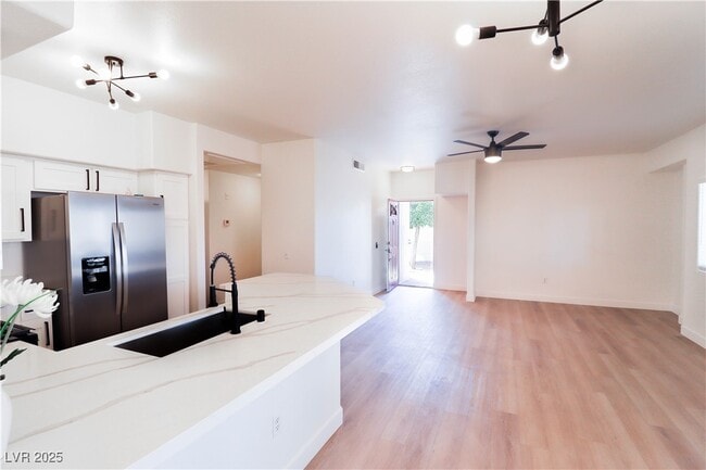 Photo - 5225 W Reno Ave Unit 122