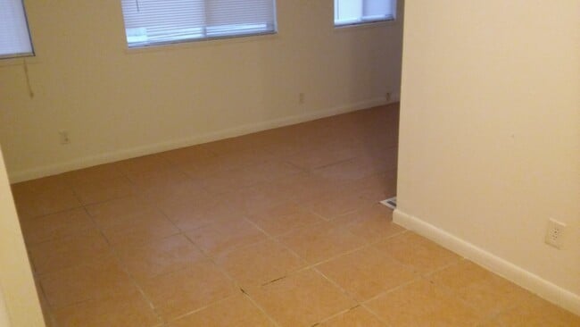 Photo - 145 W Voorhis Ave Unit 2