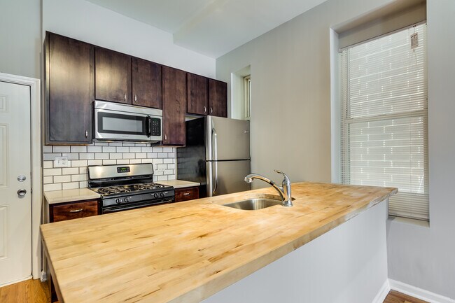 Photo - Huron 1347 W