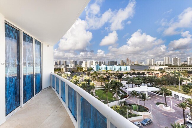 Photo - 18101 Collins Ave Unit 906
