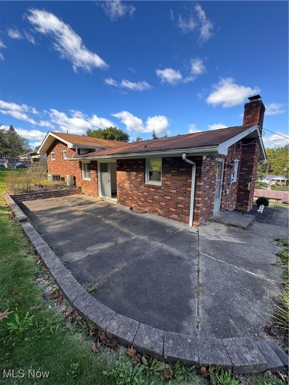 Photo - 54084 High View Row