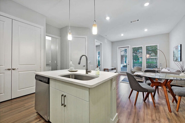 Photo - Where Modern Elegance Meets Timeless Design! Unidad AOTB2