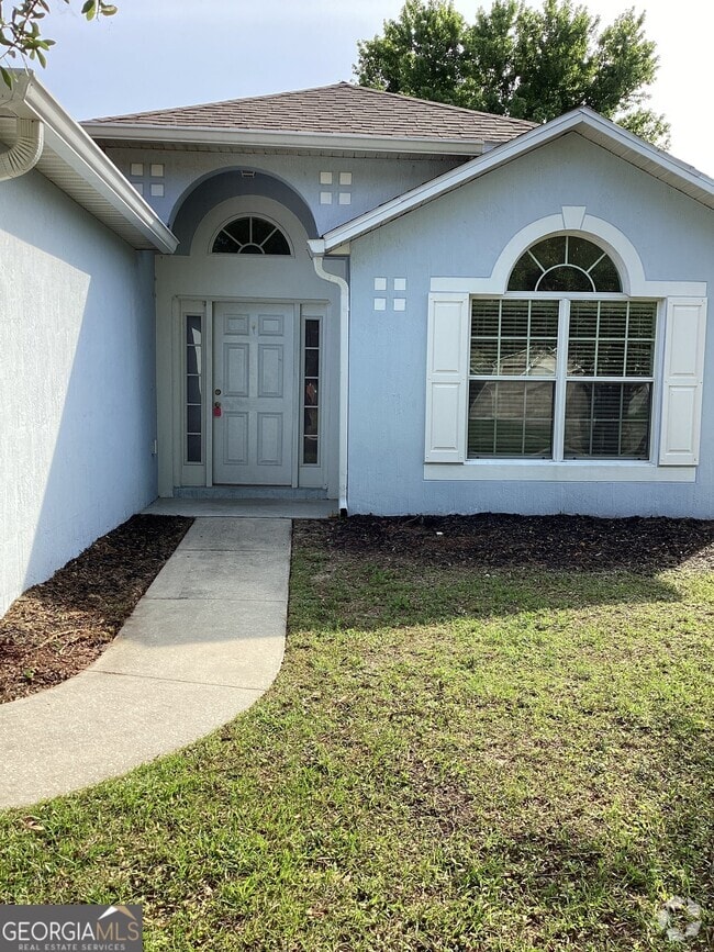 Building Photo - 258 Pine Bluff Dr Rental
