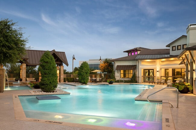 Photo - Domain at Midtown Park