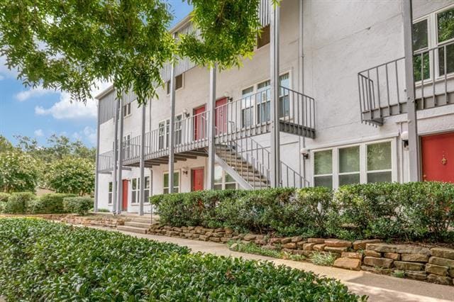 Photo - 3827 Gilbert Ave Apartment Unit 209