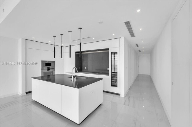 Photo - 300 Biscayne Blvd Way Unidad 1902E