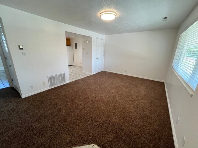 Building Photo - 363 E 1500 S Unit 363 Rental