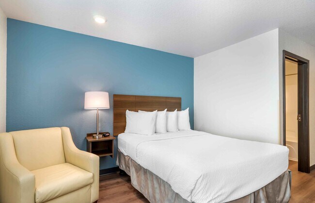 Furnished Studio-Clearwater
