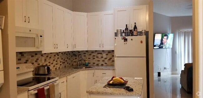 Building Photo - 740 NW 47th St Rental