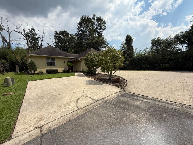 Photo - 9462 Boone Ave