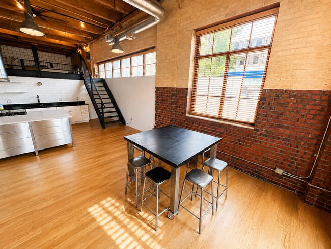 Photo - 1000 E 18th Ave Unit Uptown Loft