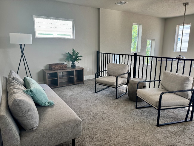 Photo - 210 Rainbow Dr