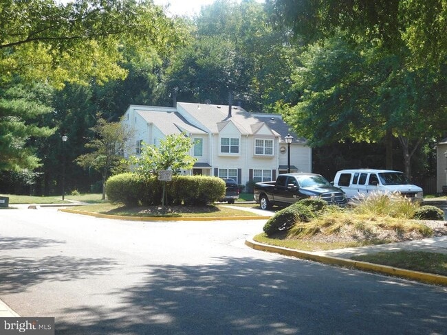 Photo - 10483 Campus Way S