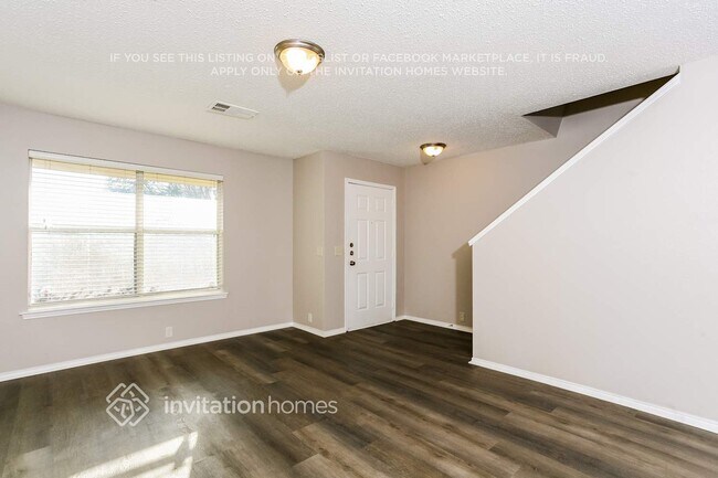 Photo - 825 Monette Dr