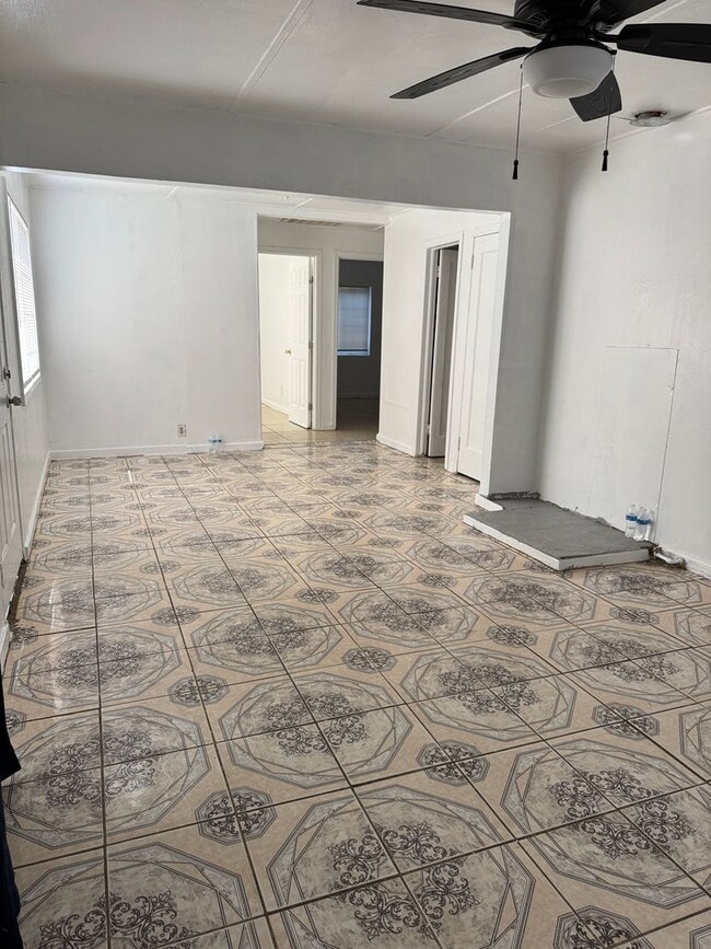 Photo - Now Available!! Quaint Home Located In Gustine